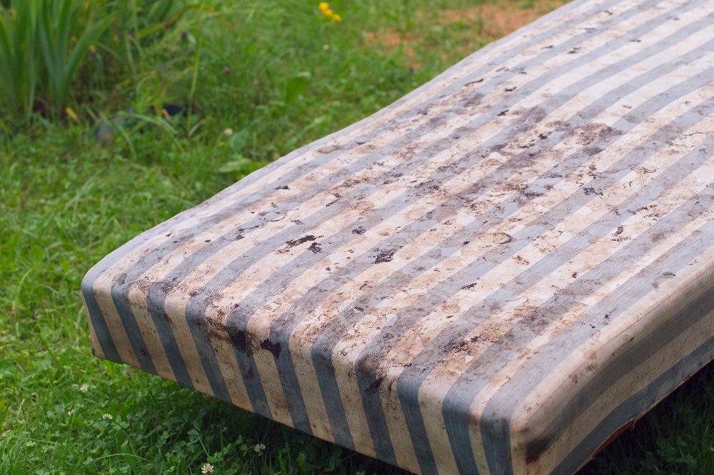 How to Clean Your Custom Outdoor Seat Cushions - RSH Decor