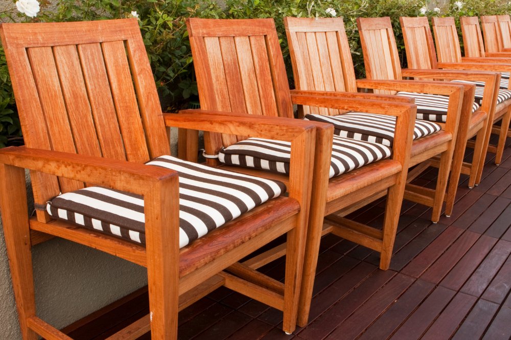 The Complete Patio Makeover: Deck Chair Cushions and Accessories - RSH Decor