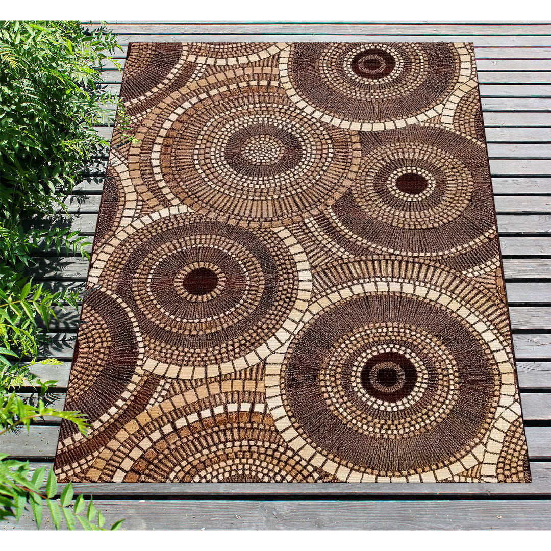 Liora Manne Marina Circles Indoor/Outdoor Rug | Brown